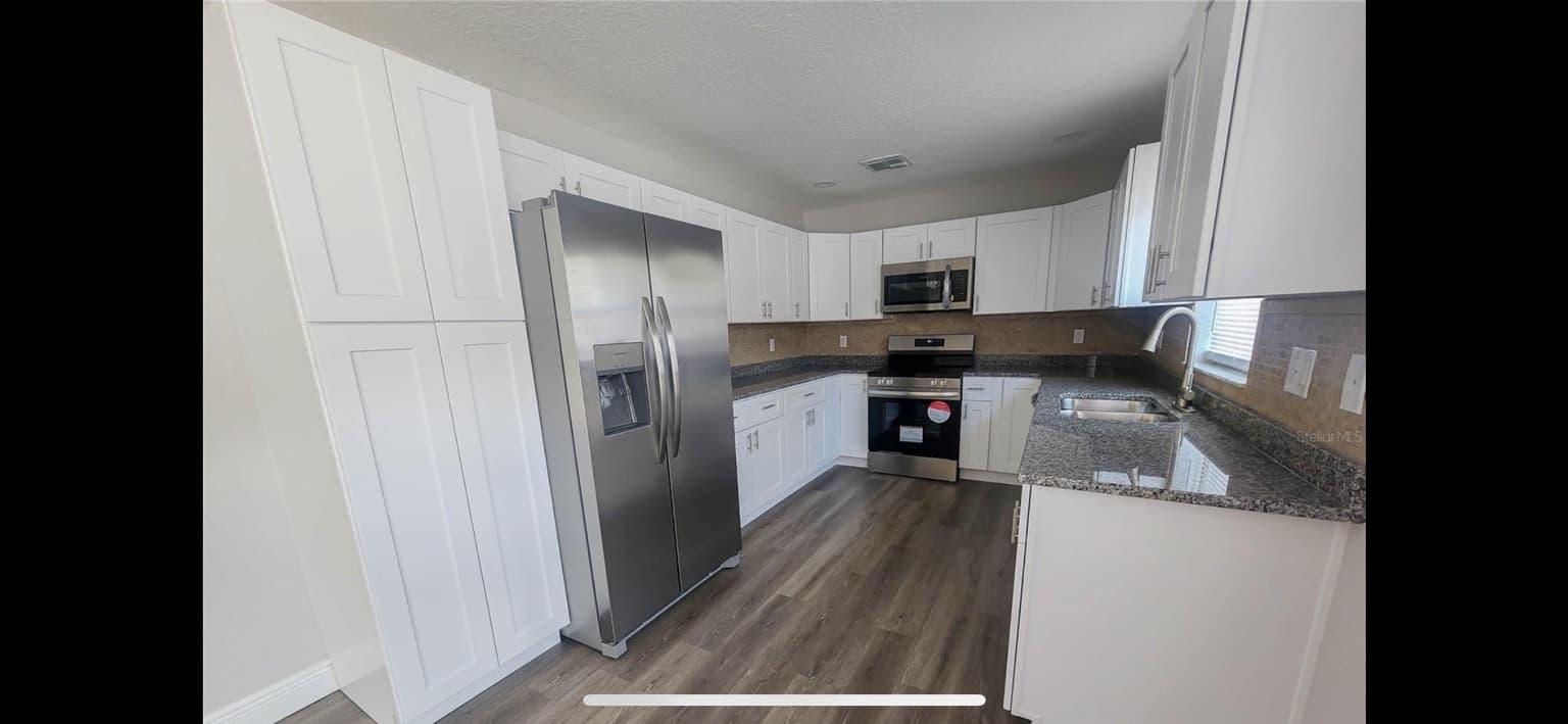 Park Street • Finished Kitchen Rehab
